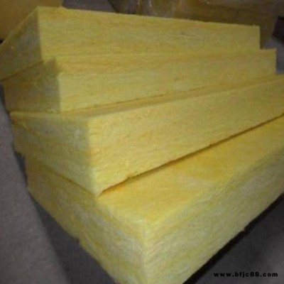 科林專業(yè)生產(chǎn)  50mm厚吸音玻璃棉板  厚度3公分玻璃棉板 長(zhǎng)度4米玻璃棉板